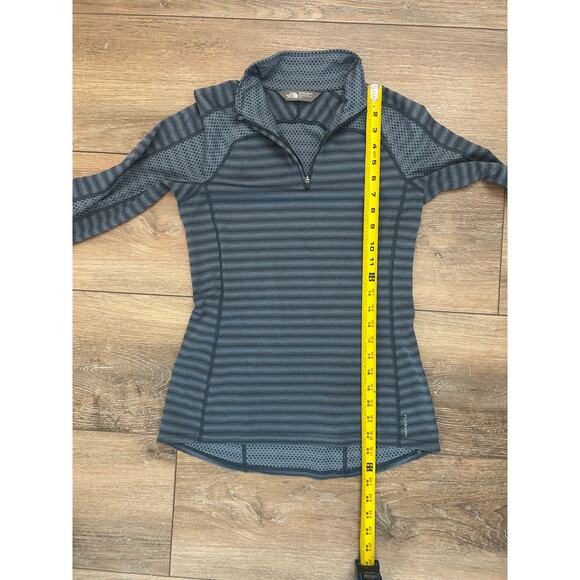 The North Face Duomix 1/4 Zip Blue Gray Stripe Size Small Athletic Workout Top - Picture 6 of 9